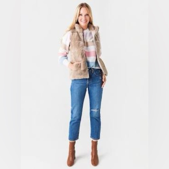 dylan Jackets & Blazers - Dylan Love Faux Fur Teddy Vest Tan Brown Cozy Fall Winter Size M